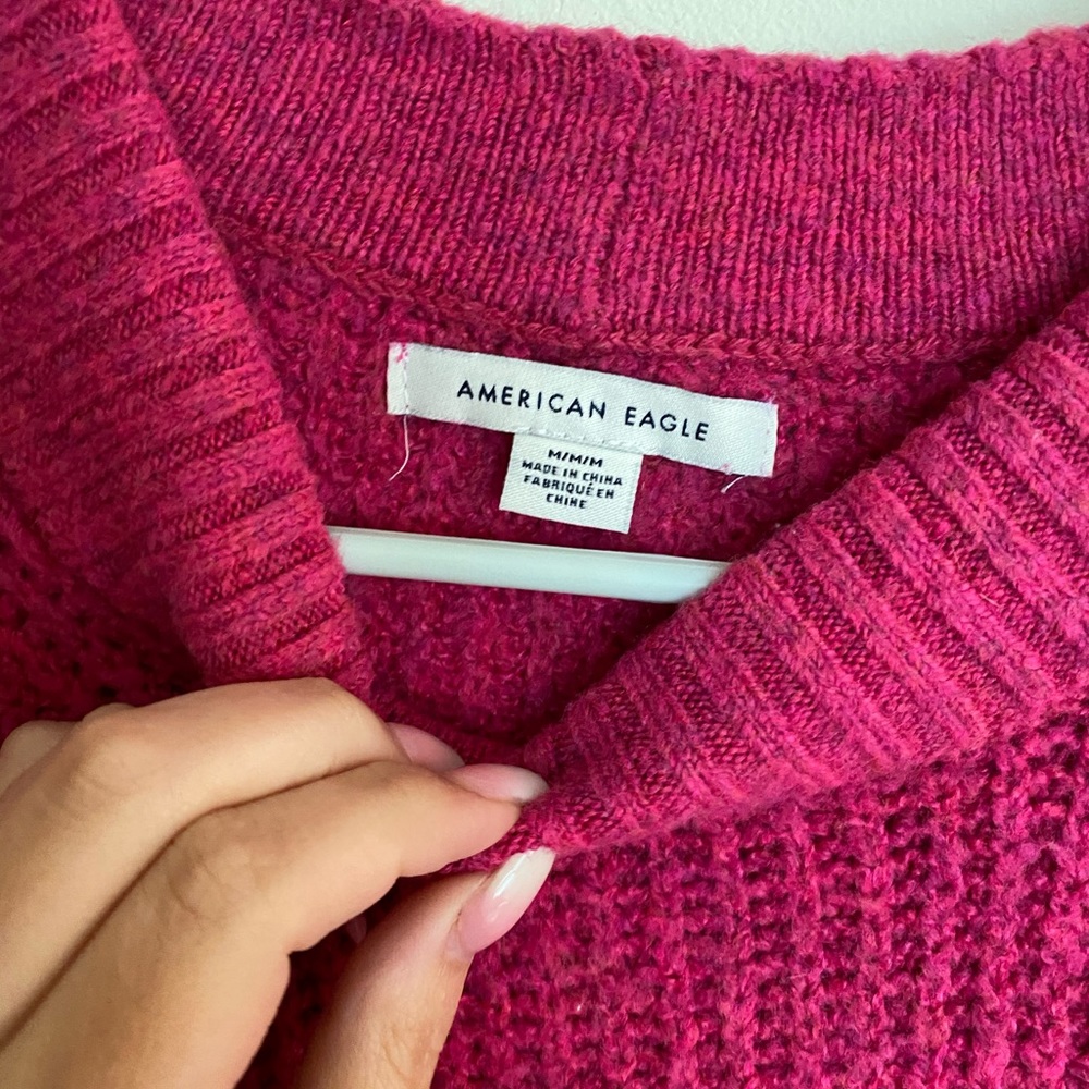 American Eagle sweater